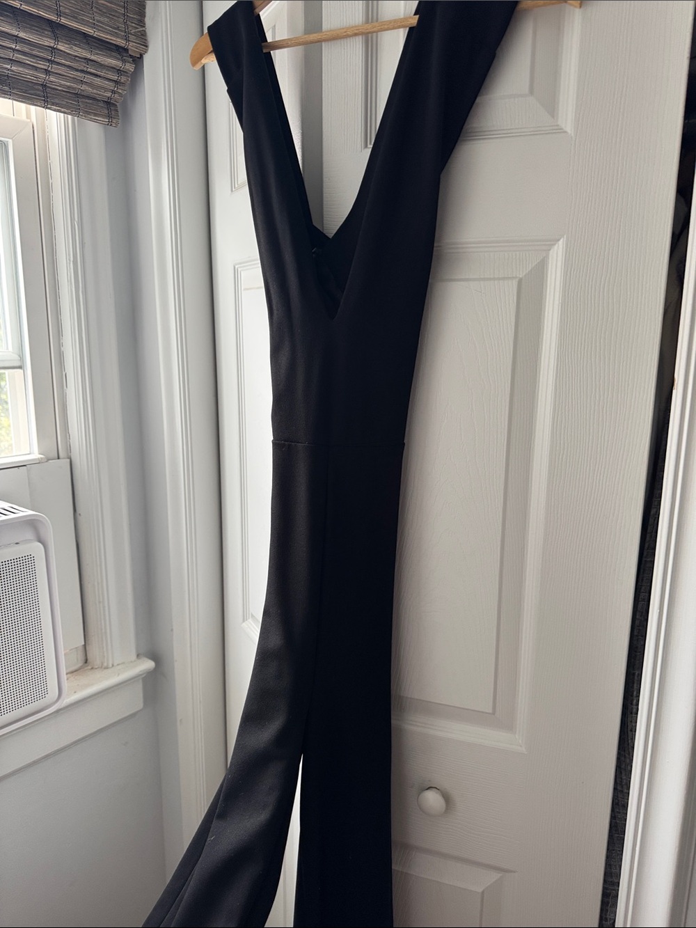 Lulu's Black V-Neck Sleeveless Jumpsuit